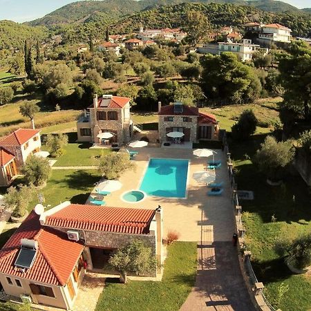 Evinos Garden Apartamento Tríkorfon Exterior foto