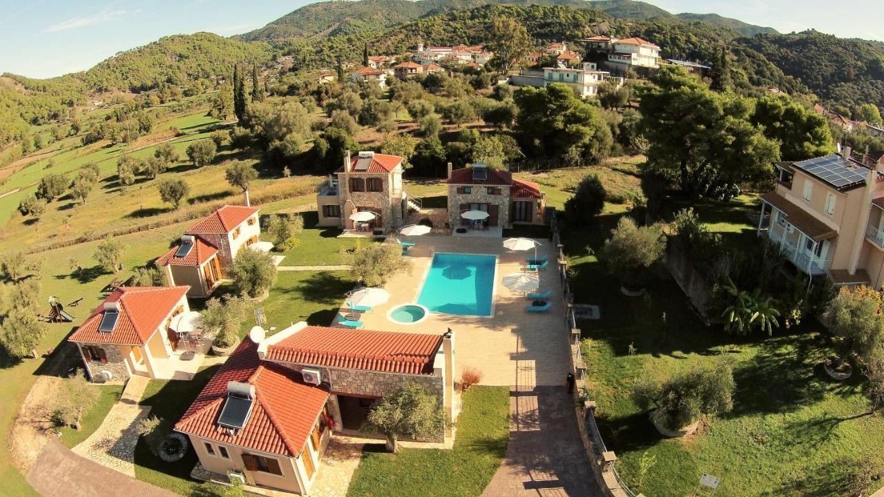 Evinos Garden Apartamento Tríkorfon Exterior foto